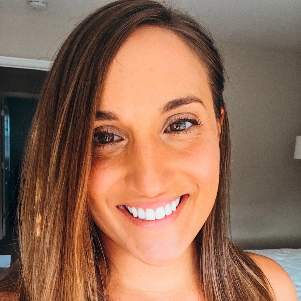 Meet your Posher, Leah